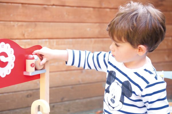 6 piece wooden play kitchen. - Image 8