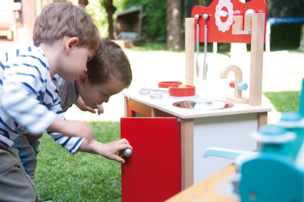 6 piece wooden play kitchen. - Image 7