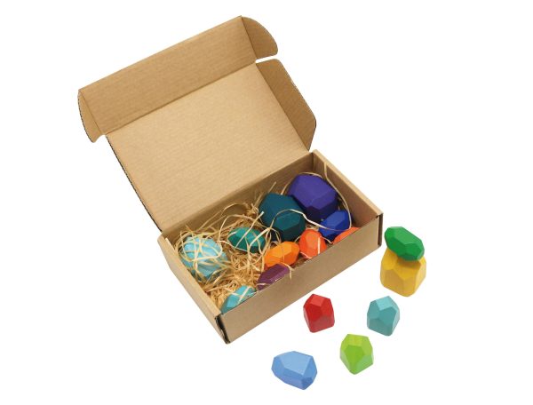 Wooden stacking stone toy -16 pieces. - Image 2